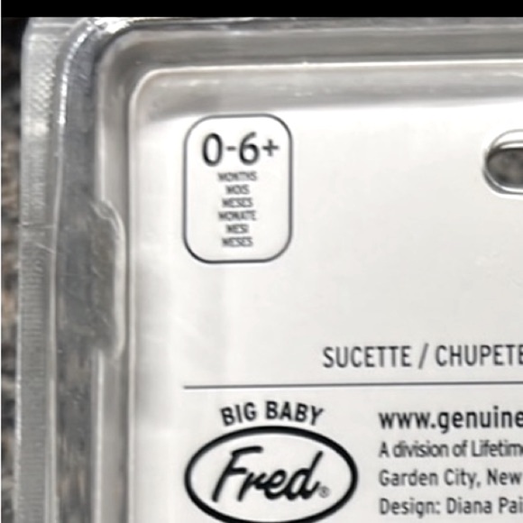 NWT 👶 FRED “CHILL, BABY” FUNNY MUSTACHE SILICONE PACIFIER SUCETTE Baby Boy 0-6+ - Picture 4 of 11